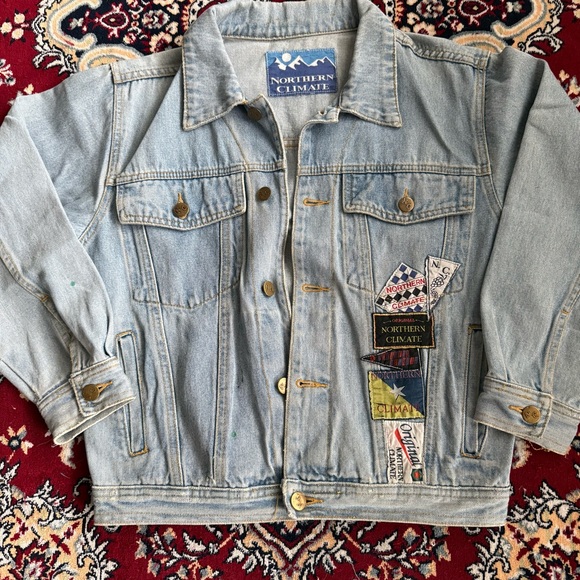 Vintage Lightwash Jean Jacket Men’s Medium Patches Northern Climate Denim Coat - Picture 8 of 8